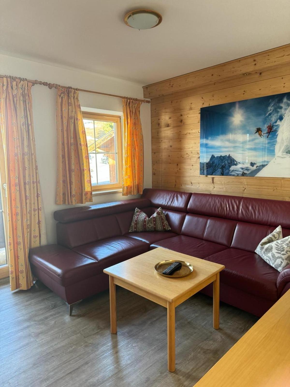 Weinzeit Chalet Konigsleiten Luaran gambar